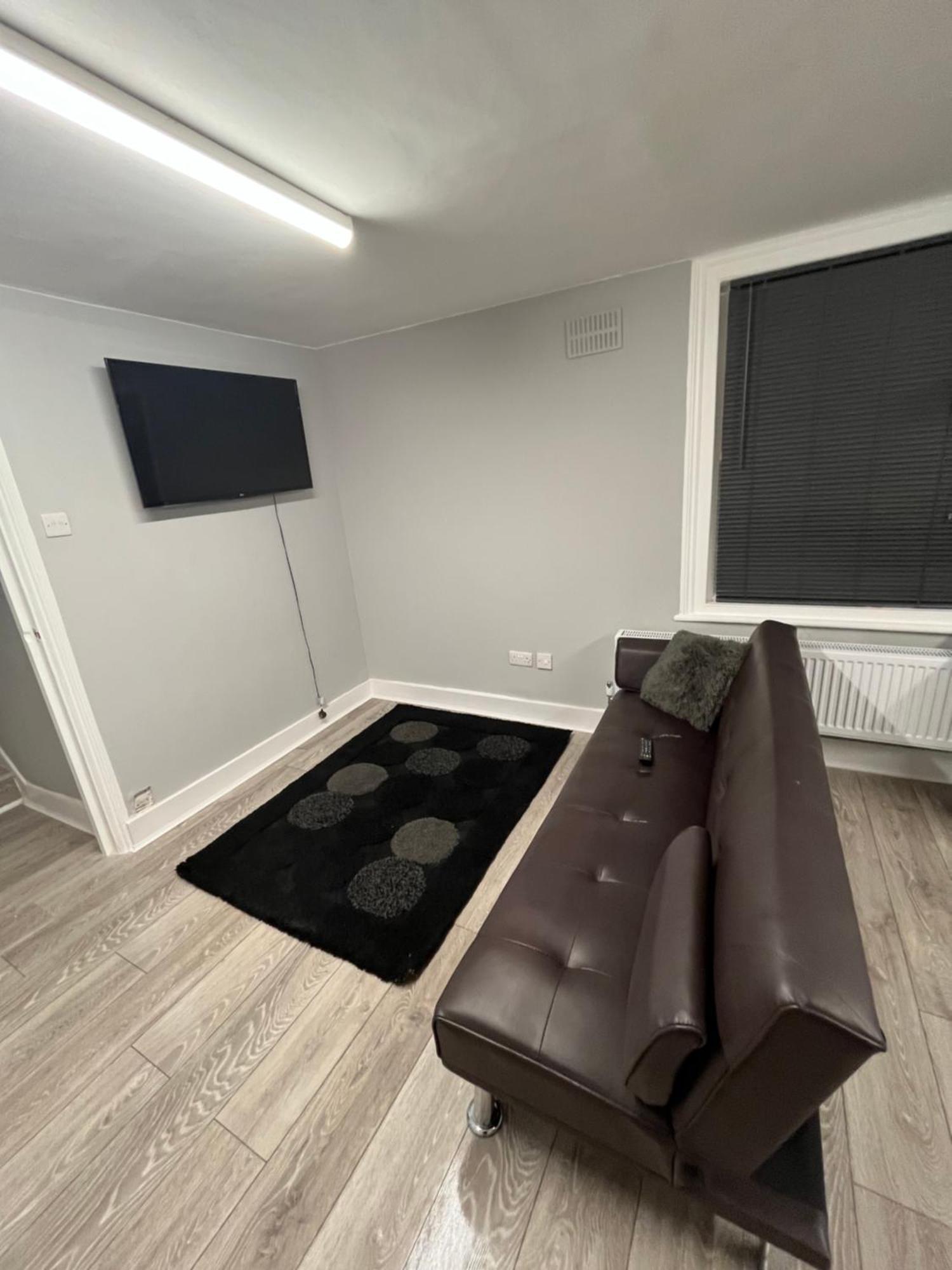 Cozy Two Bed In Brixton Next To Station Apartment London Ngoại thất bức ảnh