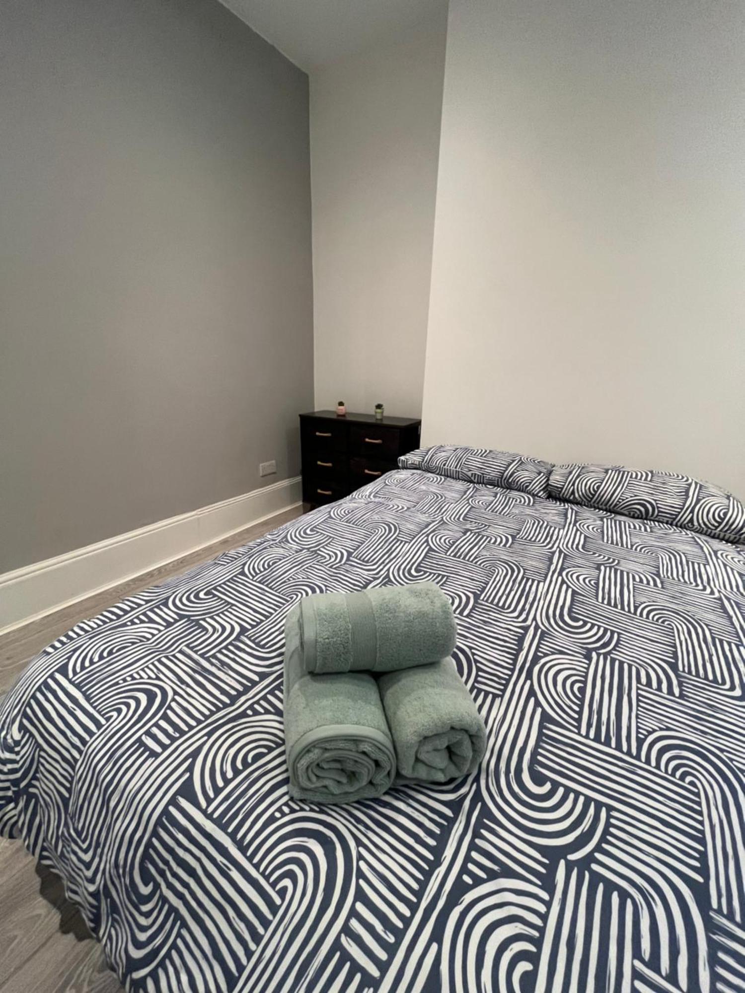 Cozy Two Bed In Brixton Next To Station Apartment London Ngoại thất bức ảnh